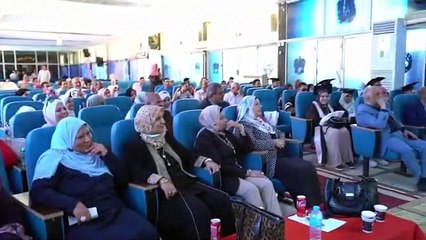 رئيس جامعة سوهاج يشهد حفل تخرج الدفعة 17 لذوي الإعاقة بمركز نور البصيرة