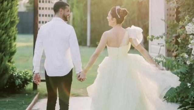 Berk Oktay ile Yıldız Çağrı Atiksoy sessiz sedasız evlendi