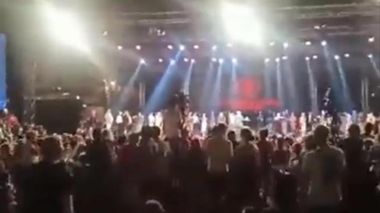 İzmir gündem: İzmir Valisi Köşger, 30 Ağustos Kutlamasında Atatürk'ü Anmadığı Gerekçesiyle Yuhalandı