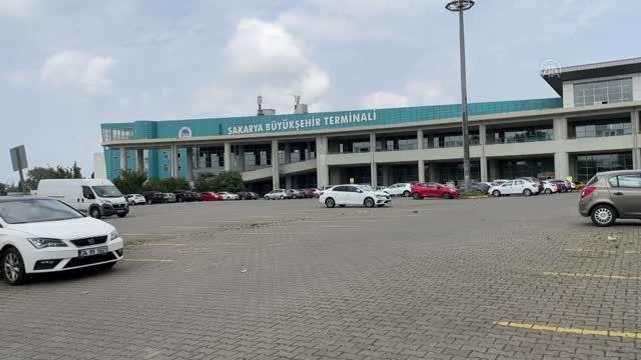 Sakarya haber... Bilecik'te kaybolan çocuk 8 saat sonra Sakarya'da bulundu - Sakarya Büyükşehir Terminali