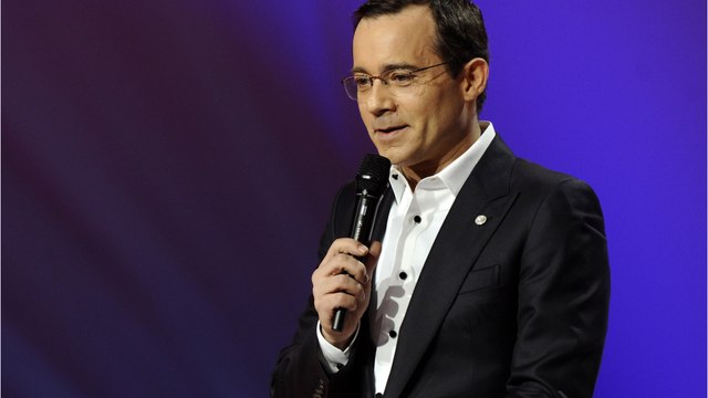 GALA VIDEO - Jean-Luc Delarue: pourquoi il ne quittait jamais son oreillette lors de l'émission Ça se discute