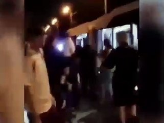 Letonya'da yıkımı kararlaştırılan heykelin önünde onlarca kişiye polis müdahalesi