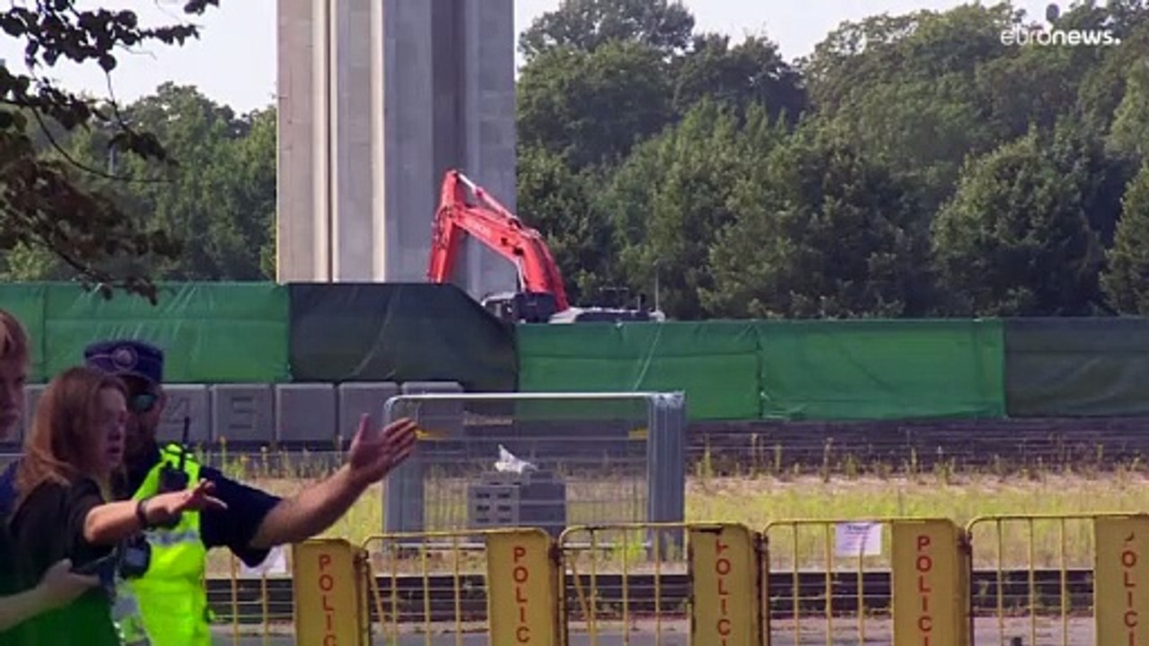 Riga: Abriss von sowjetischem Denkmal sorgt für Protest