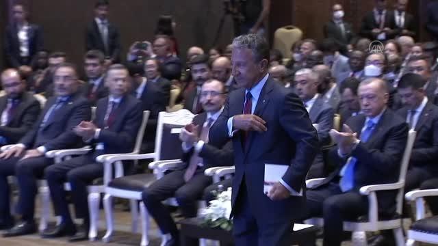 Muş haberleri! Bakan Muş: Türk inşaat firmalarının yurt dışında üstlendikleri iş hacmi yaklaşık 460 milyar dolara çıkmıştır