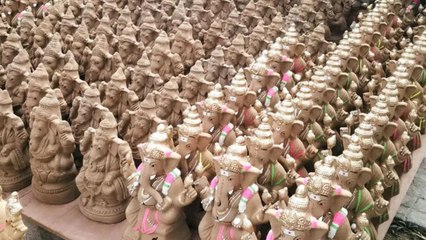 ఆవు పేడతో గణేష్ విగ్రహాలు *Telangana | Telugu OneIndia