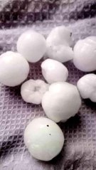 Bursa genel haberi: Bursa'da ceviz büyüklüğünde dolu yağdı