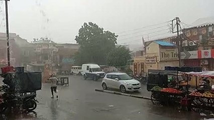 Video: थार में परेशानी का सबब बन रही मूसलाधार