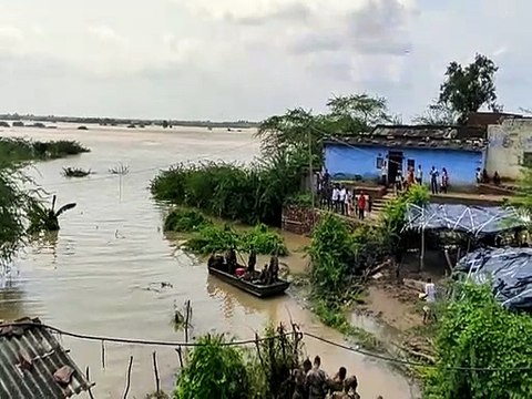 flood in kota : चम्बल का पानी गांवों में घुसा, सेना ने 144 लोगों को किया रेस्क्यू
