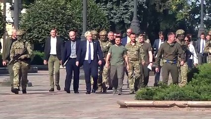 Boris Johnson visita Kyiv