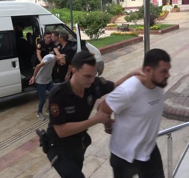 Son dakika haberleri! SOSYAL MEDYADA SAHTE KADIN PROFİLİ AÇIP, GASP YAPAN ÇETEYE OPERASYONDA 4 TUTUKLAMA
