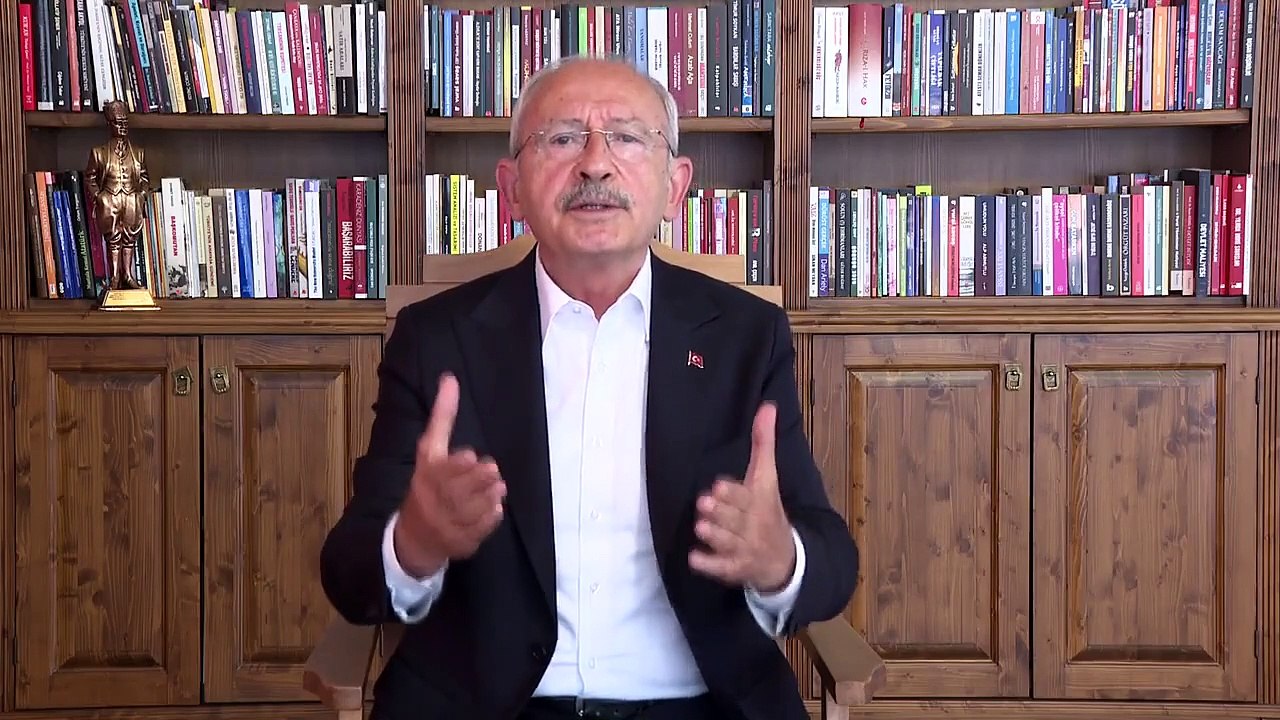 Bu sefer de avukatları hedef seçti! Barolar ner...