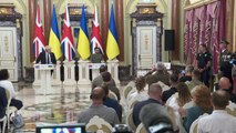 Johnson faz visita surpresa a Kiev no Dia da Independência da Ucrânia