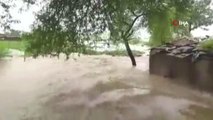 Hindistan'da sel felaketi: 2 ölü, 5 yaralı