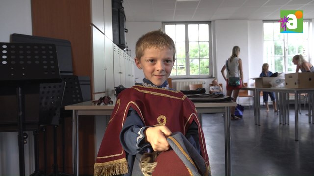 Dans la garde-robe des figurants de la Ducasse d'Ath