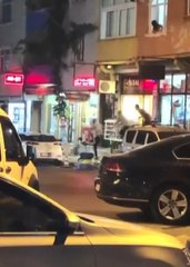 GAZİOSMANPAŞA'DA MOTOSİKLETLİ KUYUMCU SOYGUNU 2 YARALI, 1 ŞÜPHELİ GÖZALTINDA