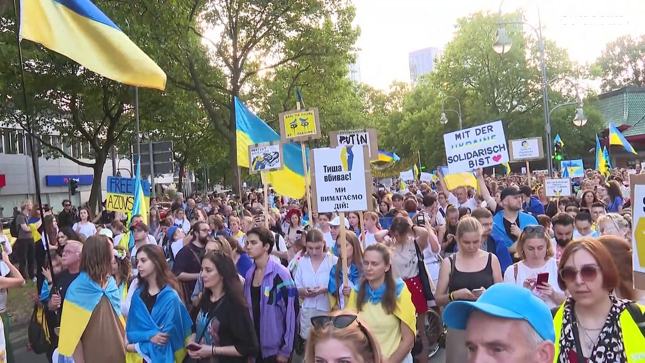 Krieg in der Ukraine 'verheerende Zeit' - Ukrainer begehen Unabhängigkeitstag