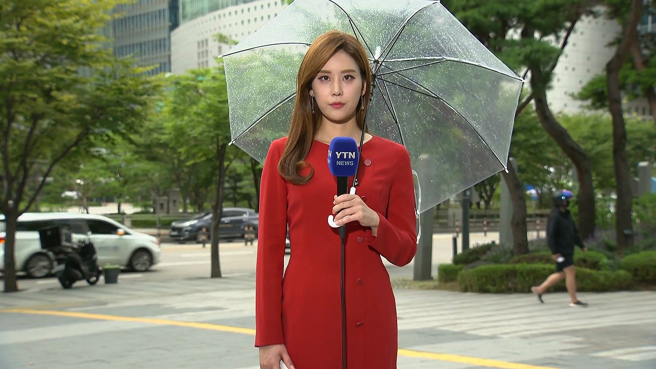 [날씨] 중부 비 내리며 선선...남부 낮 더위, 대구 30℃ / YTN