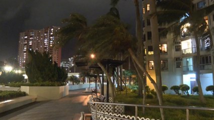 El tifón Ma On golpea el sur de China con vientos de 119 km/h