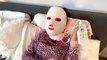 Priyanka Chopra led Face Mask से करती है Skin Therapy, Led Face Mask क्या है | Boldsky *Lifestyle