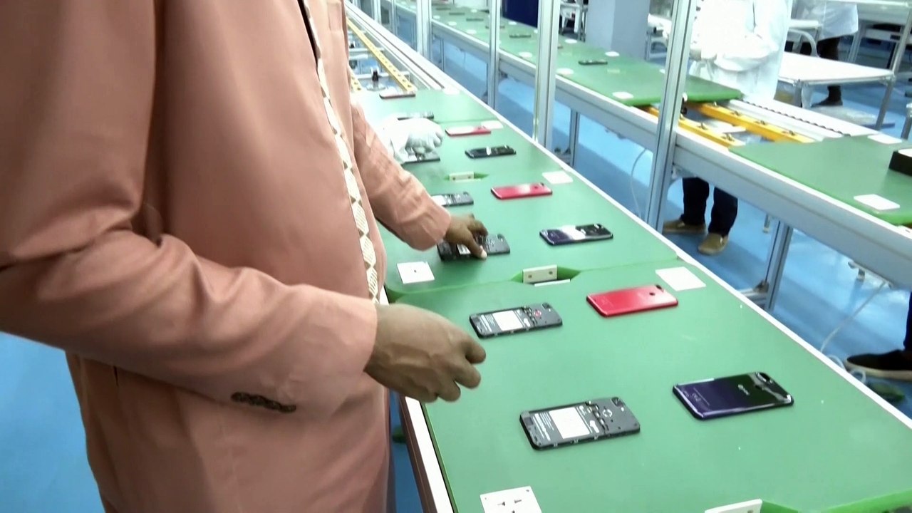 In Ivory Coast, talking smartphone boosts access in 16 local languages