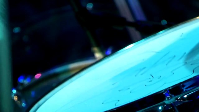 Alanis Morissette — “I Remain” (Alanis Morissette/Michael Elizondo) | From “Alanis Morissette - Live At Montreux” – (2012)