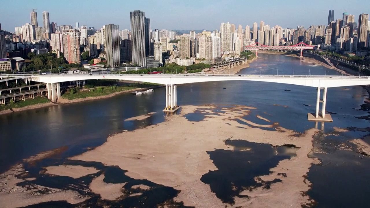 Metade da China enfrenta seca e onda de calor recorde