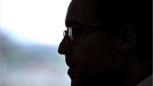 VOICI - Faut être spectaculaire dans la vie : la manière choquante dont Jean-Luc Delarue a annoncé sa maladie à ses proches