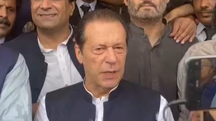 Ex mandatario de Pakistán evita la cárcel tras ser acusado por terrorismo