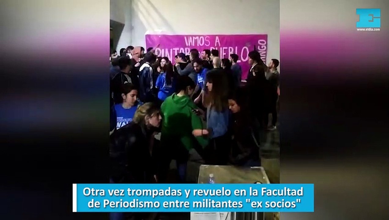 Otra vez trompadas y revuelo en la Facultad de Periodismo entre militantes ex socios