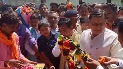 CM Dhami का अल्मोड़ा दौरा, स्वतंत्रता सेनानी की बरसी में हुए शामिल