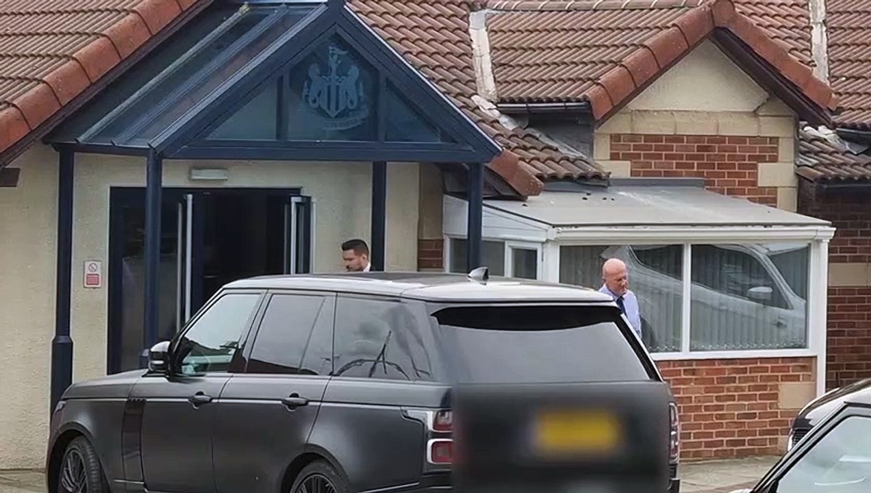 Alexander Isak at Newcastle United's training ahead of club-record move