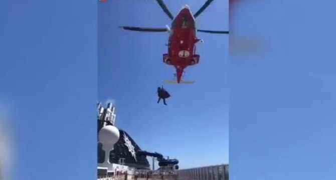 Cagliari - Marittimo colto da malore su nave da crociera: soccorso da Guardia Costiera (25.08.22)