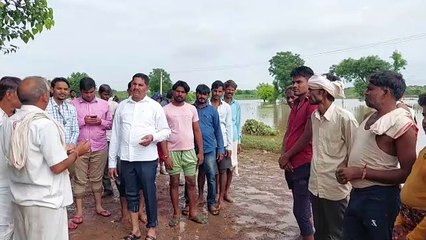 मंत्री ने दिए सर्वे और मुआवजे की कार्रवाई के निर्देश