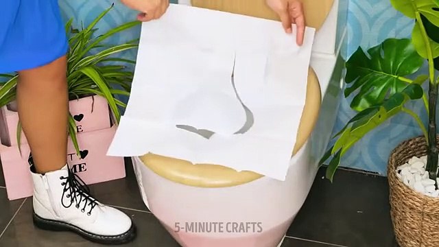 Smart BATHROOM HACKS to Make Your Life Easier