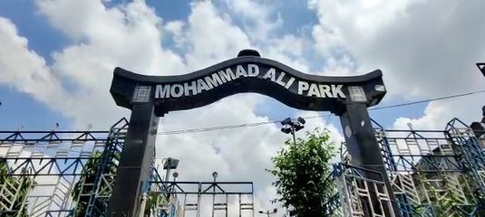 ফাটতে পারে ভূগর্ভস্থ জলাধার, অগত্যা খুলে ফেলা হল মহম্মদ আলি পার্কের ঐতিহ্যের পুজো মণ্ডপ