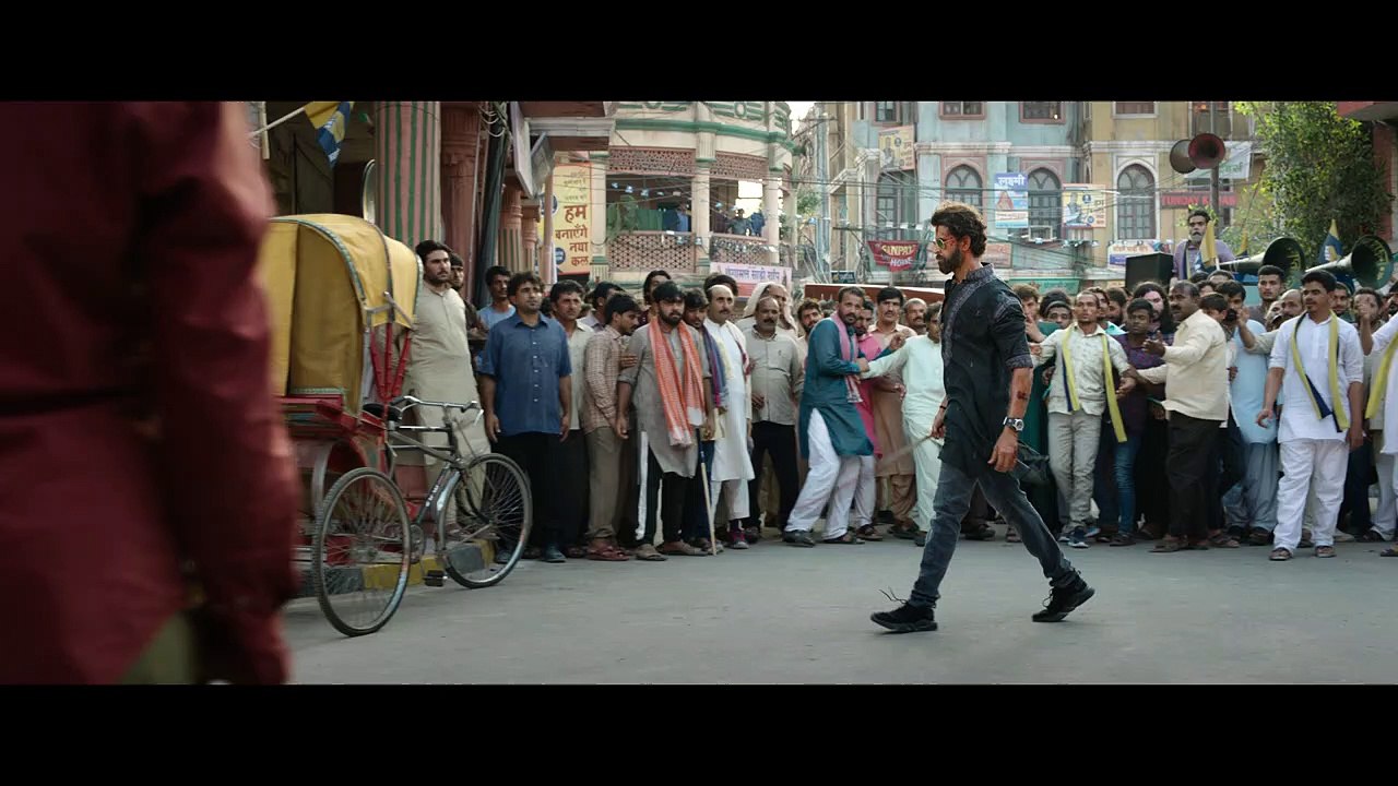 Vikram Vedha Teaser Hrithik Roshan, Saif Ali Khan Pushkar & Gayatri Radhika Apte Bhushan Kumar