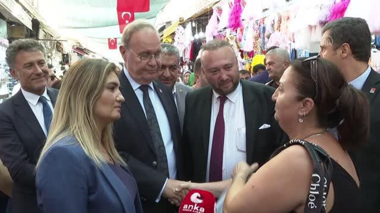 CHP Ekonomi Masası Heyeti Tarihi Kemeraltı Çarşısı esnafını ziyaret etti