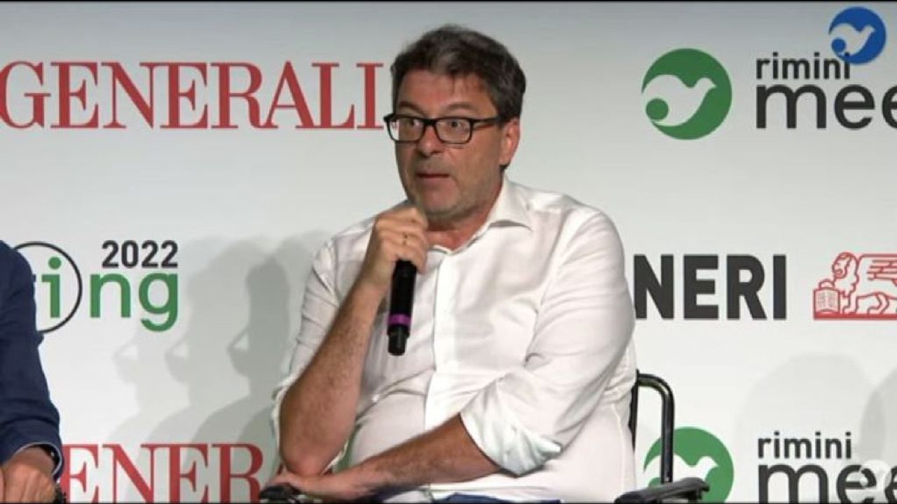 Giorgetti: su gas se Ue non cambia regole fa gioco della Russia