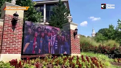 El presidente anunció una exención de US$10.000 para deudas estudiantiles