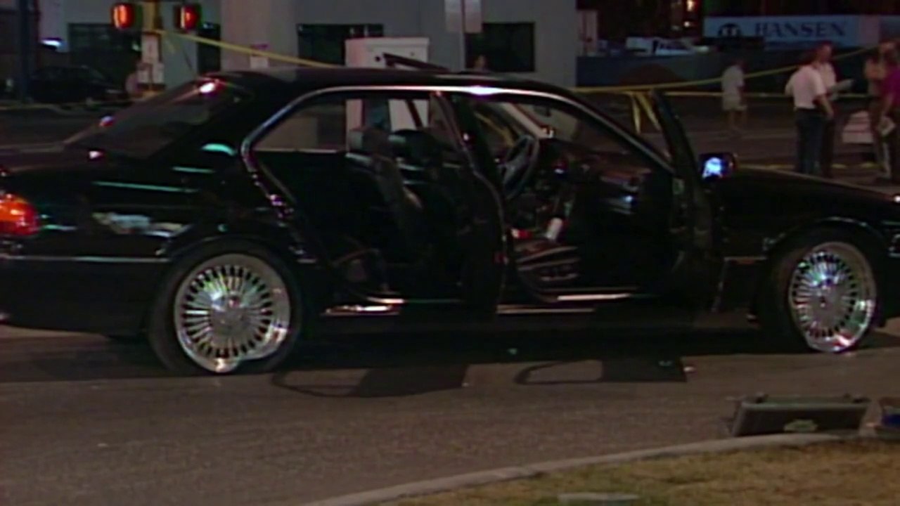 Who Killed Biggie and Tupac S01E01