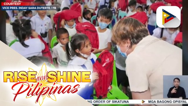 Nasa 500 estudyante sa Jordan, Guimaras, nakatanggap ng ‘pagbaBAGO’ kits mula sa OVP