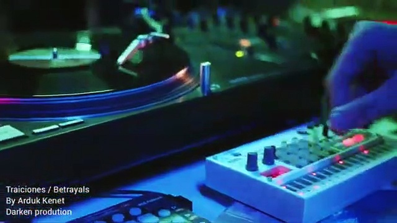 Traiciones //Betrayals // electro music by Arduk