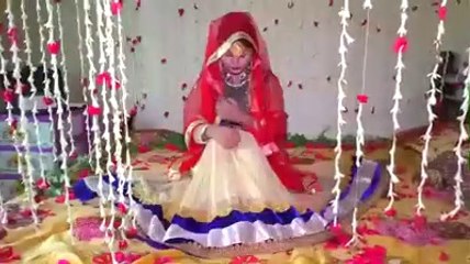 তুমি দিও না গো বাসর ঘরের বাত্তি নিবা ।  मुझे मत दो, लिविंग रूम में लाइट बंद कर दो ।  Don't give it to me, turn off the lights in the living room