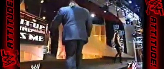 Triple H and Stephanie win the shut up and kiss me award