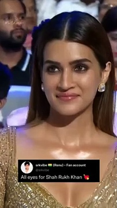 Shah Rukh Khan, Salman Khan,Neha Dupia,Tiger Shorf in aw award show/अवार्ड शो में शाहरुख खान, सलमान खान, नेहा दुपिया, टाइगर शार्क/شاه روخ خان ، سلمان خان ، نيها دوبيا ، تايجر شارك في حفل توزيع الجوائز AW