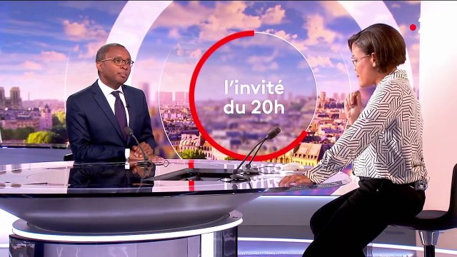 Le ministre de l'Éducation nationale, Pap Ndiaye, a confirmé hier soir sur France 2 que certains enseignants n'auront eu que 4 jours de formations : On parle ici de 3000 enseignants contractuels nouveaux