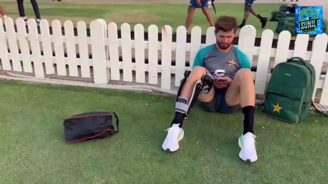 Virat Kohli meet Shaheen Afridi !! Pakistani & Indian Players Together !! Asia Cup 2022