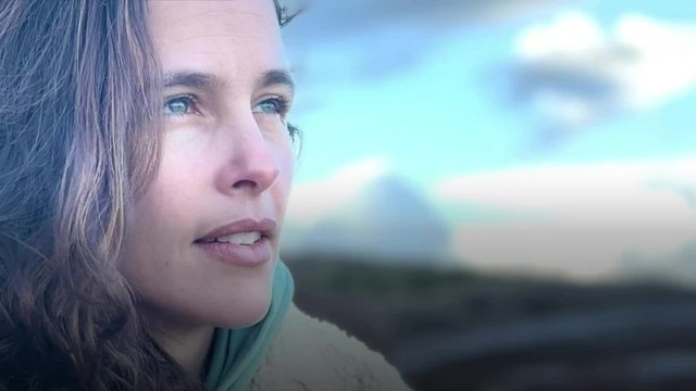 VOICI - Clémence Castel en duo avec une femme dans DALS : l’étonnante réaction de sa compagne Marie