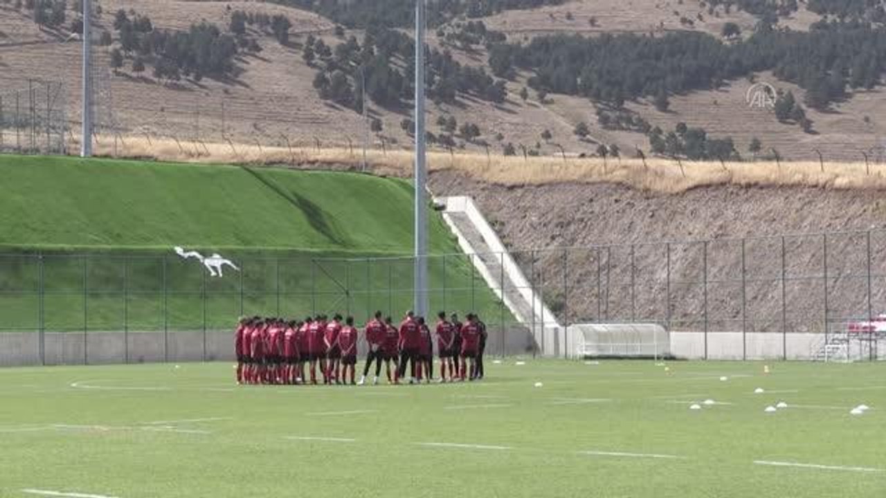 16 Yaş Altı Milli Futbol Takımı, Avrupa Şampiyonası elemeleri için çalışıyor