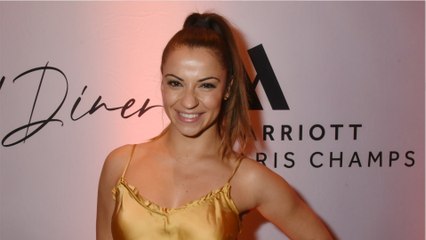 VOICI - Denitsa Ikonomova à la Star Ac' ? Découvrez le montant de son "contrat en or" (1)